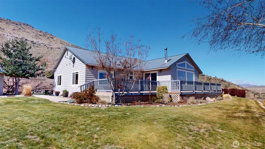 1811 Pine Creek, Tonasket, WA 98855 - #2