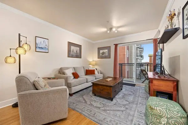 1001 N State Street #209, Bellingham, WA 98225