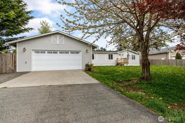 954 Shawn Avenue, Oak Harbor, WA 98277