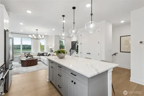 12255 138th Place Ne #1706, Redmond, WA 98052