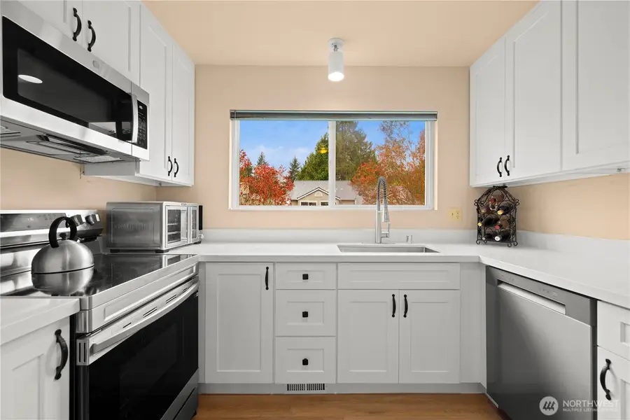 12024 101 Avenue Ne #E2, Kirkland, WA 98034 - #2