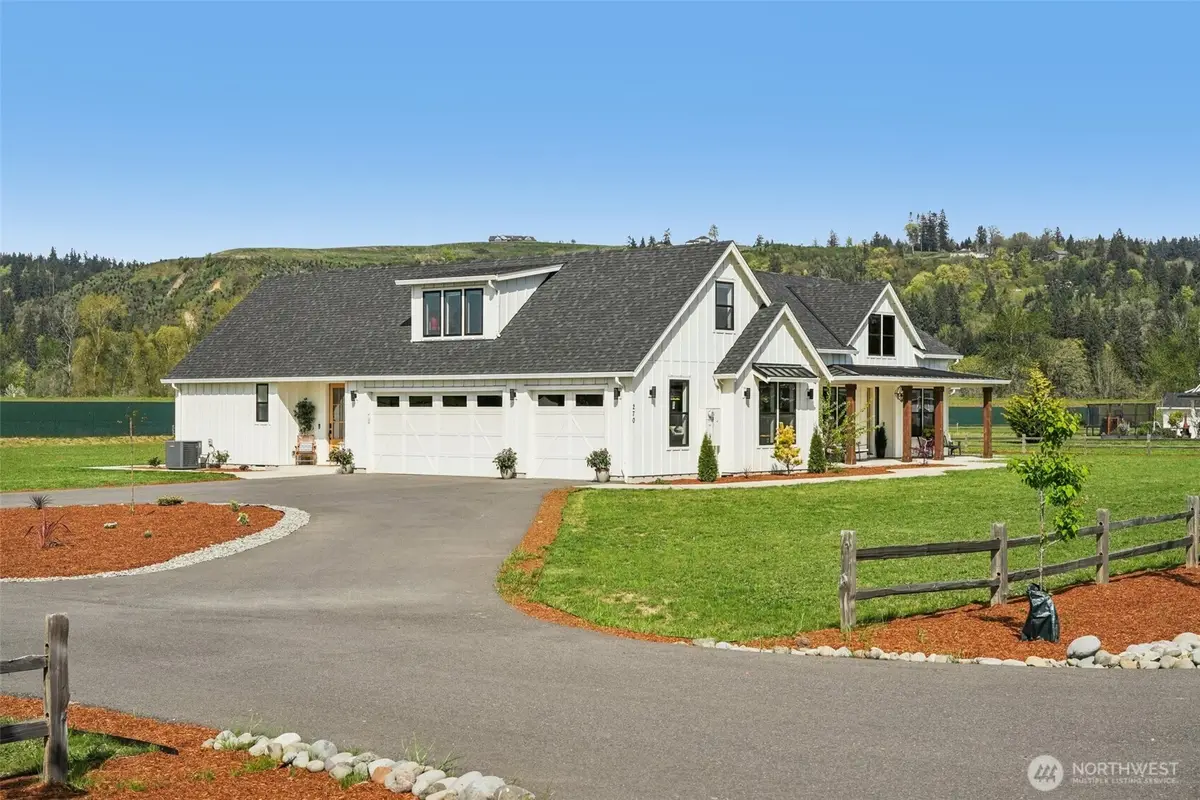 270 Tulip Lane, Woodland, WA 98674 - #1