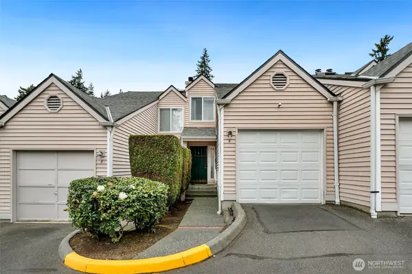 1825 S 330th Street #E7, Federal Way, WA 98003