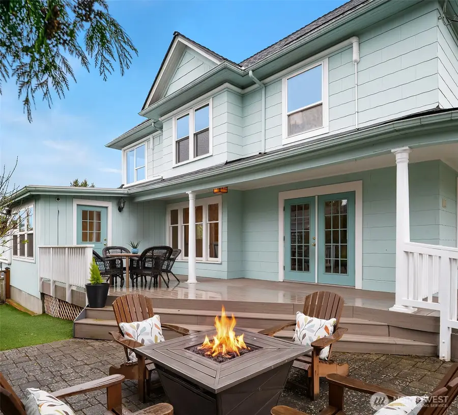 919 N 77th Street, Seattle, WA 98103 - #3