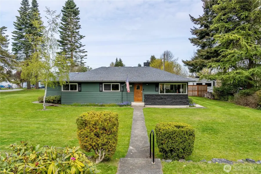 733 W 14th Street, Port Angeles, WA 98363 - #2