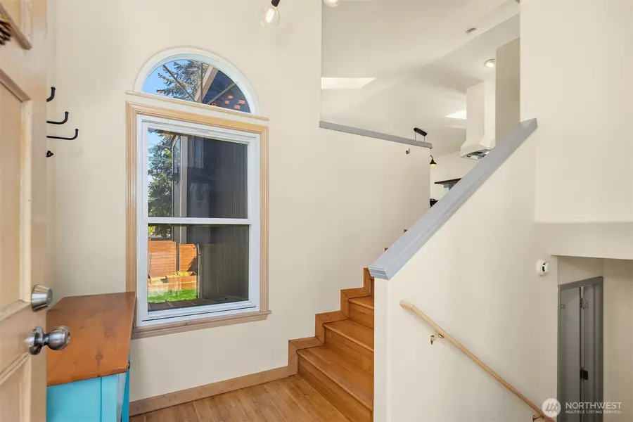 6627 Ellis Avenue S, Seattle, WA 98108 - #2