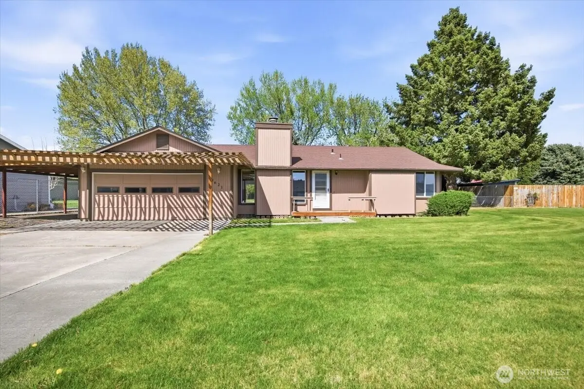 3621 W Pearl St, Pasco, WA 99301 - #1