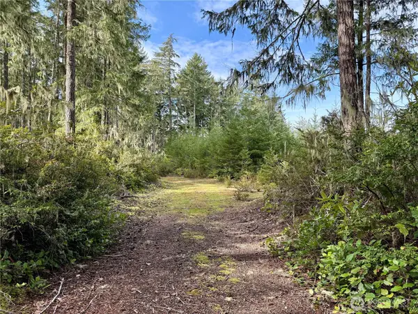 7288 Beauchamp Lane Nw #Lot 5, Seabeck, WA 98380