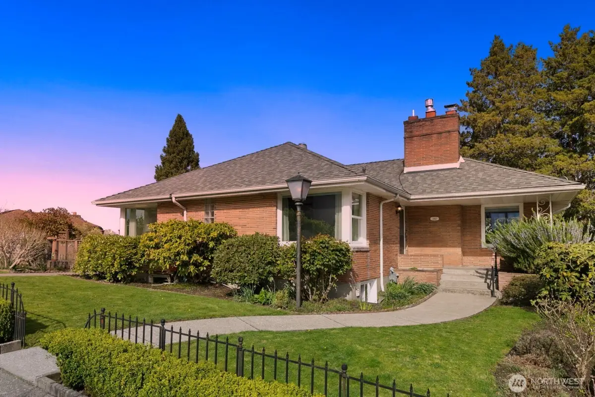 2462 36th Avenue W, Seattle, WA 98199 - #1