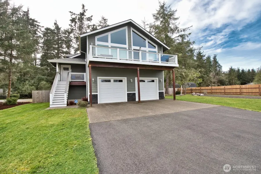 181 Sunrise Avenue Se, Ocean Shores, WA 98569 - #2
