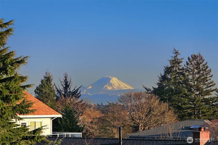 3918 SW 107th Street, Seattle, WA 98146 - #2