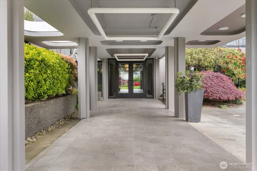 6533 Seaview Avenue Nw #207A, Seattle, WA 98117 - #3