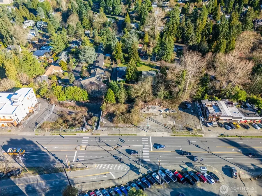 10400 Lake City Way Ne, Seattle, WA 98125 - #2