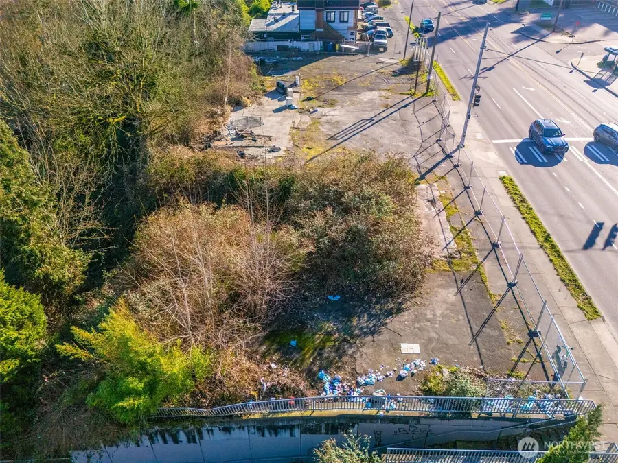 10400 Lake City Way Ne, Seattle, WA 98125 - #3