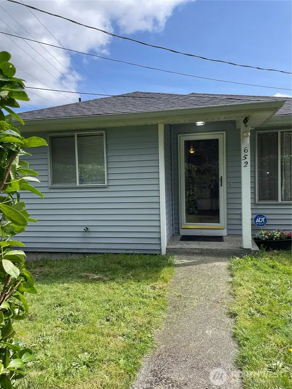 652 Adele Avenue, Bremerton, WA 98312