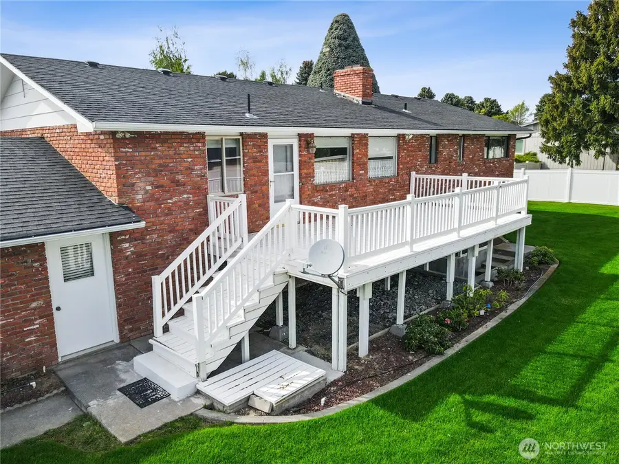 1665 E Fern Street, Othello, WA 99344 - #2
