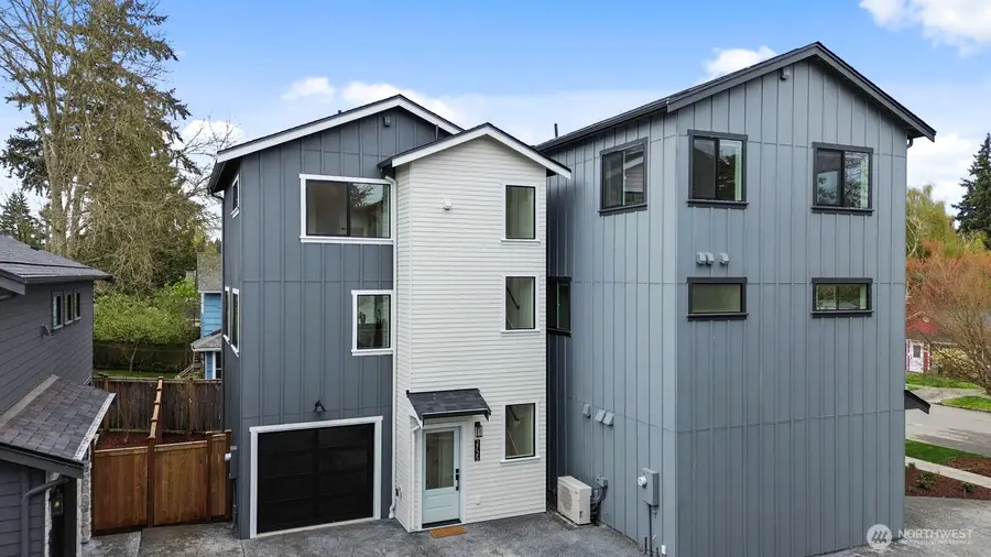 2725 NE 87th Street, Seattle, WA 98115 - #2