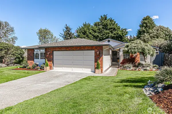 1925 Dumas Circle Ne, Tacoma, WA 98422