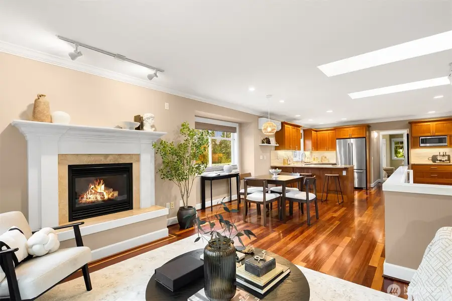 6235 31st Avenue Ne, Seattle, WA 98115 - #2