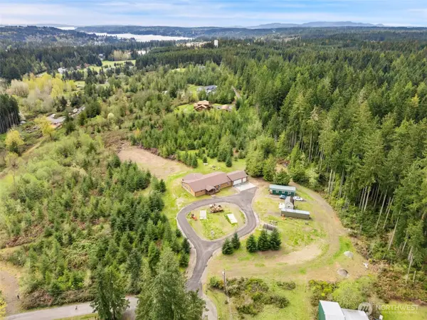 437 NW Equestrian Drive, Poulsbo, WA 98370