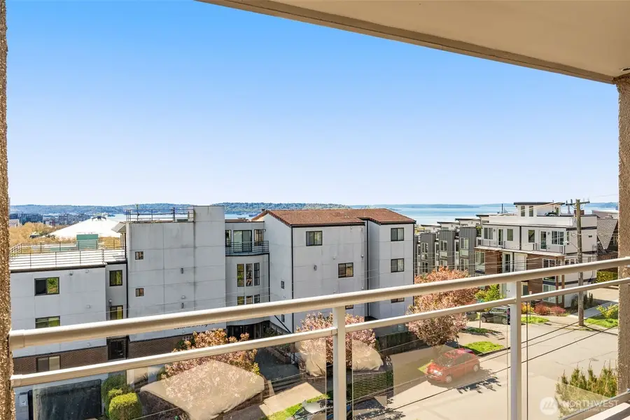 900 Warren Avenue N #302, Seattle, WA 98109 - #2