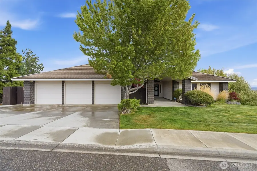 4100 E 43rd Avenue, Kennewick, WA 99337 - #2
