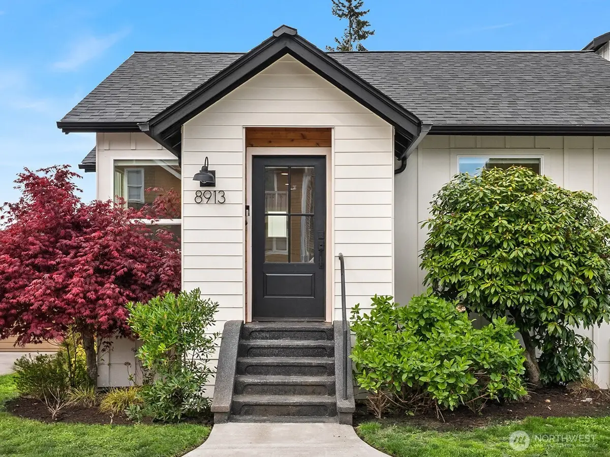 8913 8th Avenue Ne, Seattle, WA 98115 - #1