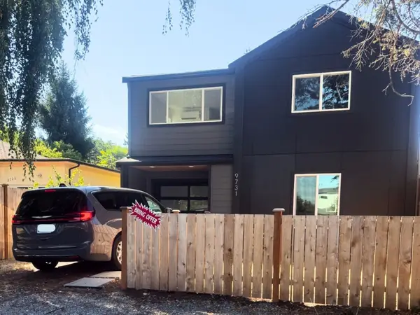 9731 13th Avenue Nw, Seattle, WA 98117