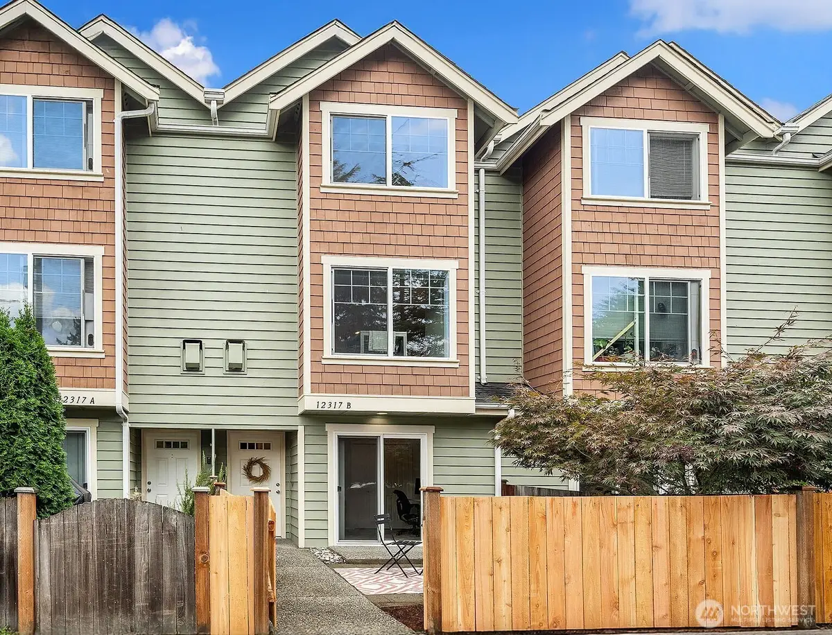 12317 10th Place Ne #B, Seattle, WA 98125 - #1