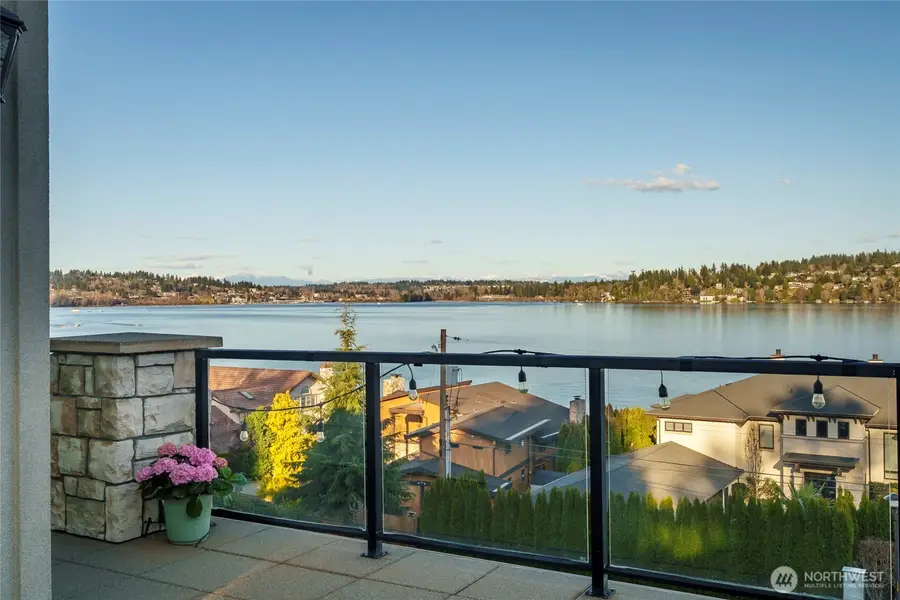 15517 Lake Shore Boulevard Ne, Lake Forest Park, WA 98155 - #2