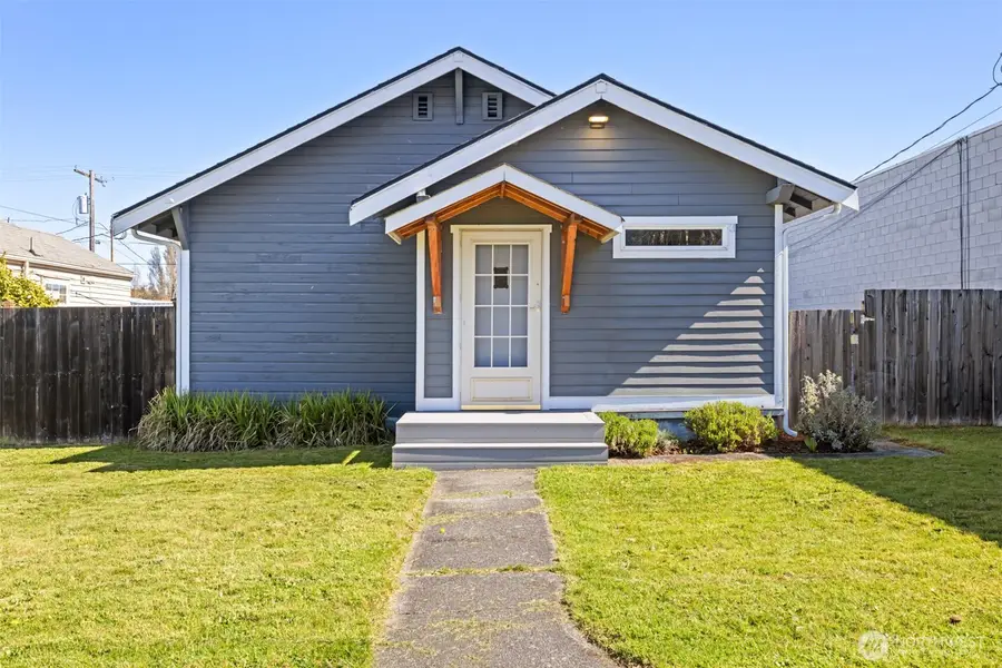 529 E 2nd Street, Port Angeles, WA 98362 - #2