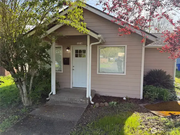 1216 N 1st Avenue, Kelso, WA 98626