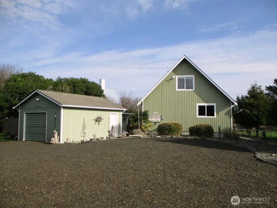 369 N Razor Clam Drive Sw, Ocean Shores, WA 98569 - #3