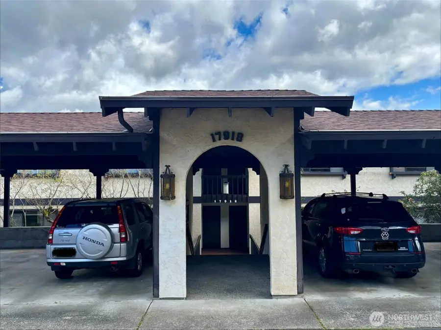 17918 23rd Lane Ne #302, Shoreline, WA 98155 - #3