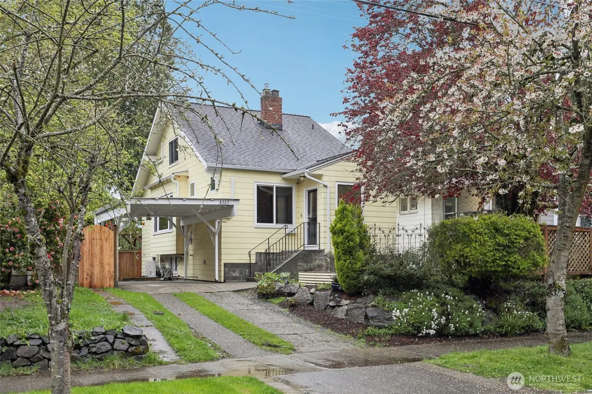 8207 Meridian Avenue N, Seattle, WA 98103 - #1