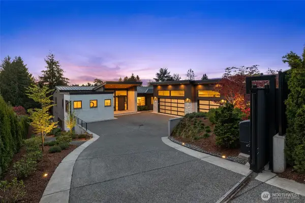 1421 88th Avenue Ne, Clyde Hill, WA 98004