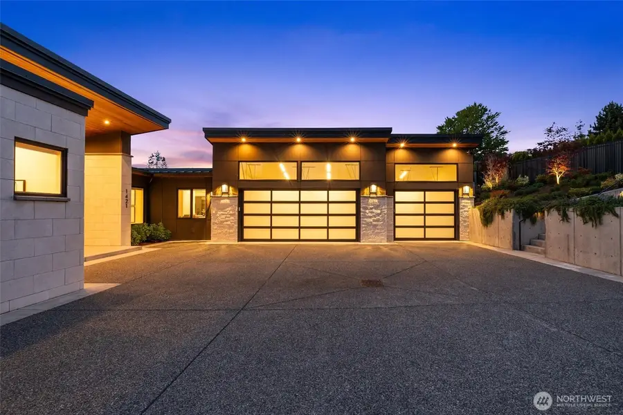 1421 88th Avenue Ne, Clyde Hill, WA 98004 - #3