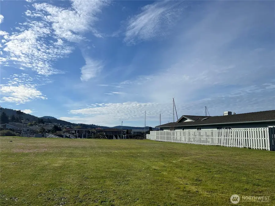 2005 Cove Place #13, Anacortes, WA 98221 - #3