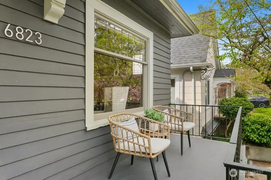 6823 16th Avenue Ne, Seattle, WA 98115 - #3