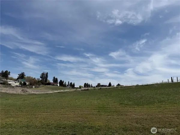 401 E Willow Street, Waterville, WA 98858