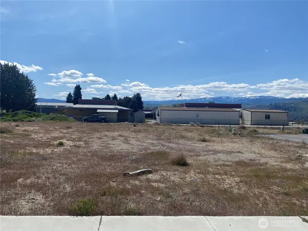 182 Harold Street Ne #18, East Wenatchee, WA 98802