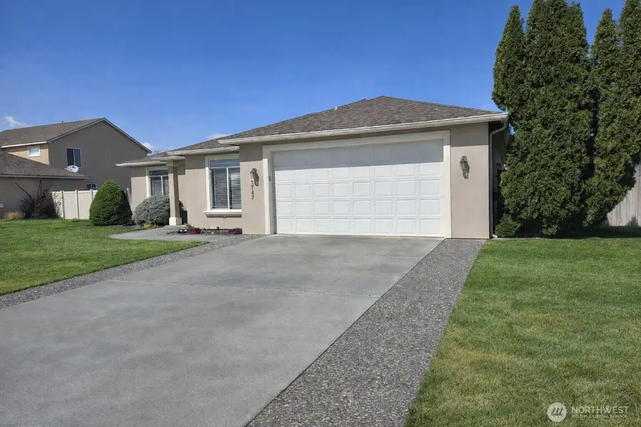 1747 Sunshine Ave, West Richland, WA 99353 - #3