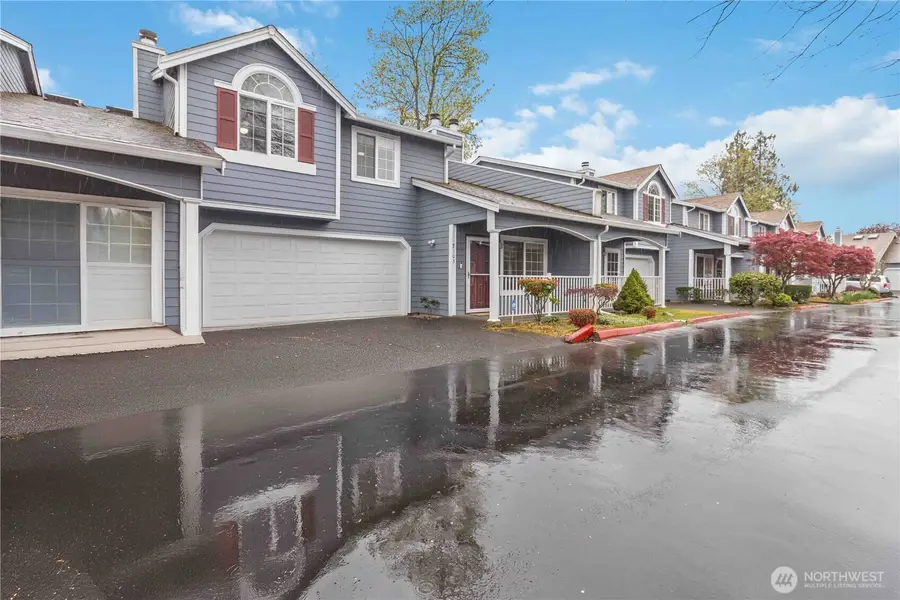 10513 SE 250th Place #F103, Kent, WA 98030 - #2