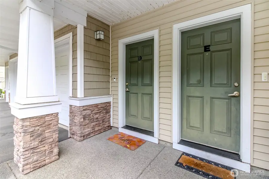 21230 40th Way S #E, Seatac, WA 98198 - #2