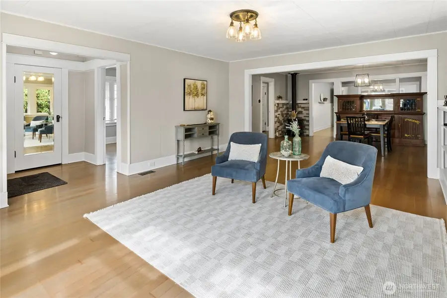 2024 Wells Street, Enumclaw, WA 98022 - #2