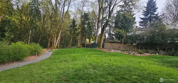4572 151 Avenue Se, Bellevue, WA 98006