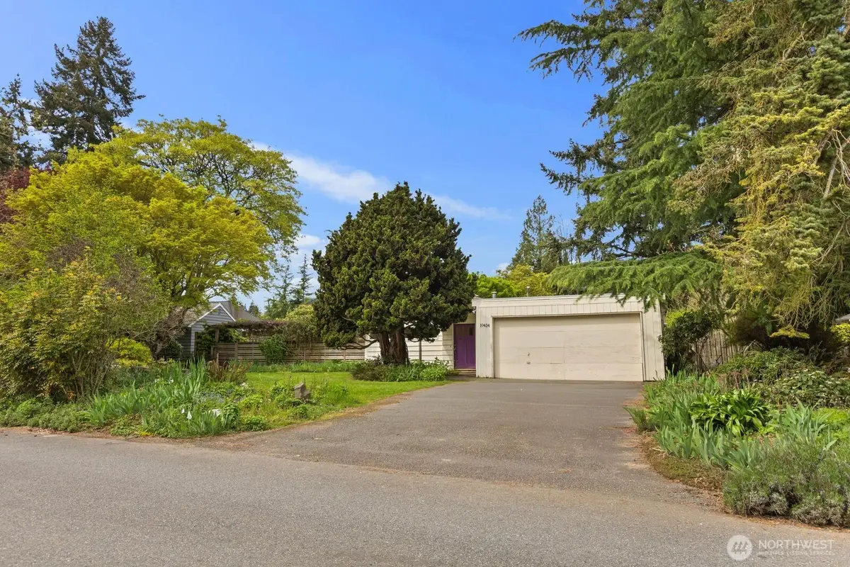 10434 NE 17th Street, Bellevue, WA 98004 - #1