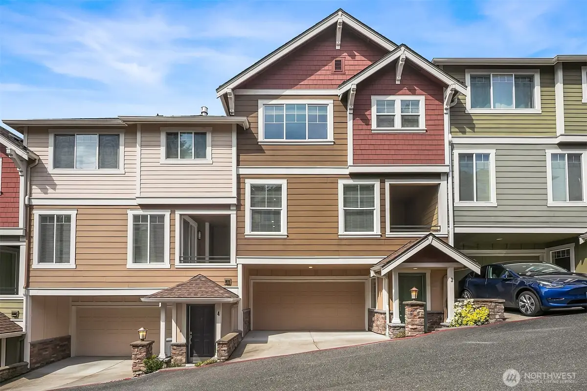 105 118th Avenue Se #3, Bellevue, WA 98005 - #1