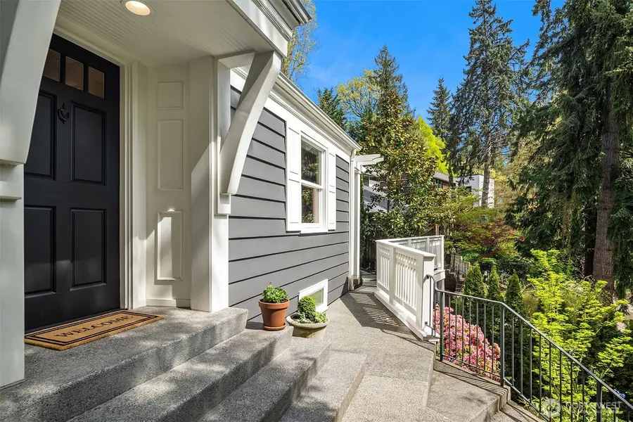 502 Lake Washington Boulevard E, Seattle, WA 98112 - #3