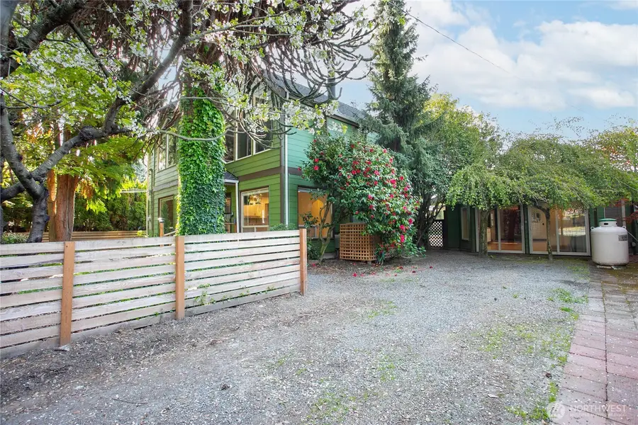 1100 Greenleaf Avenue, Burlington, WA 98233 - #2